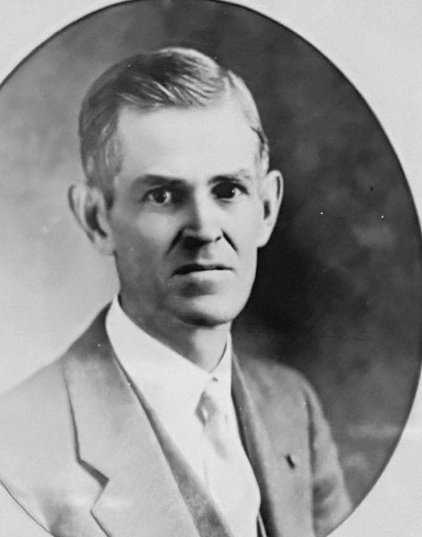 Portrait of W. A. Buckles, Worshipful Master of King Lodge No. 461, 1927