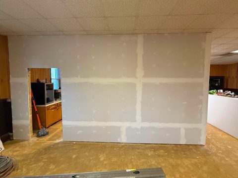 Over the past several weeks, King Lodge has been hard at work renovating the first floor&hellip; (photo 6)