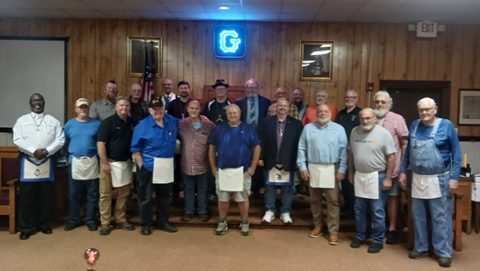 Thursday evening, August 27th, was another wonderful night at King Lodge No. 461 in Bristol as we gathered to confer the Fellowcraft Degree.Before the meeting, we enjoyed a great meal courtesy of Bro. Vince Roberts, who prepared smoked turkey chili and homemade cornbread. We certainly appreciate t