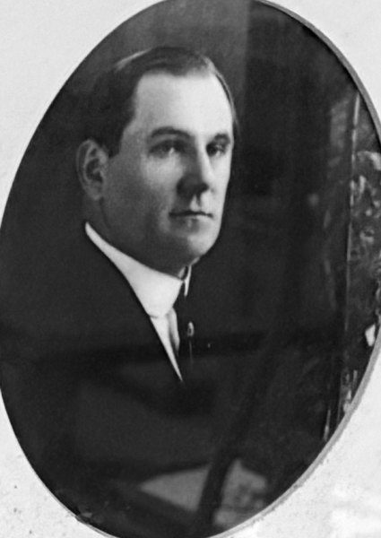 Portrait of W. R. Booher, Worshipful Master of King Lodge No. 461, 1912