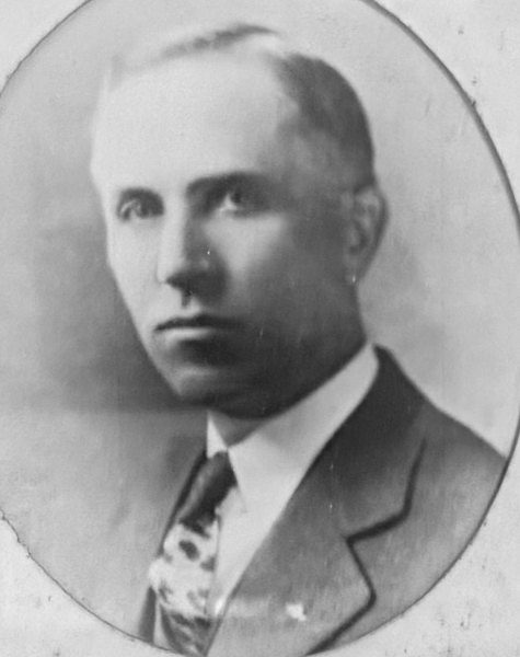 Portrait of H. W. Hobson, Worshipful Master of King Lodge No. 461, 1914